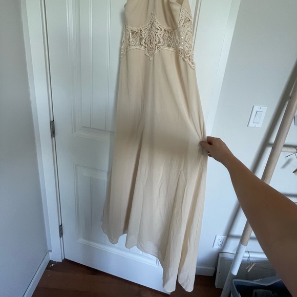 Pale Yellow Maxi Dress w/ crochet and buttons - Picture 4 of 5